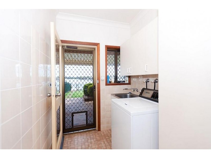 17 Melaleuca Drive, Yamba NSW 2464