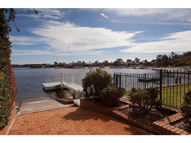 17 Melaleuca Drive, Yamba NSW 2464