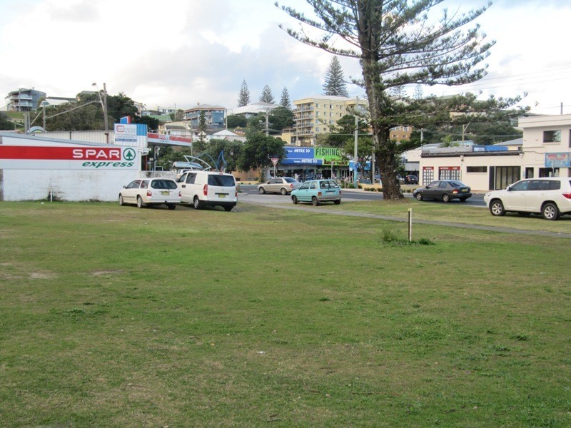 10 Wooli & 9 Harbour Streets, Yamba NSW 2464