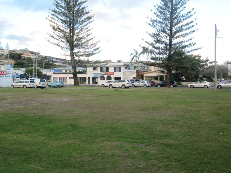 10 Wooli & 9 Harbour Streets, Yamba NSW 2464