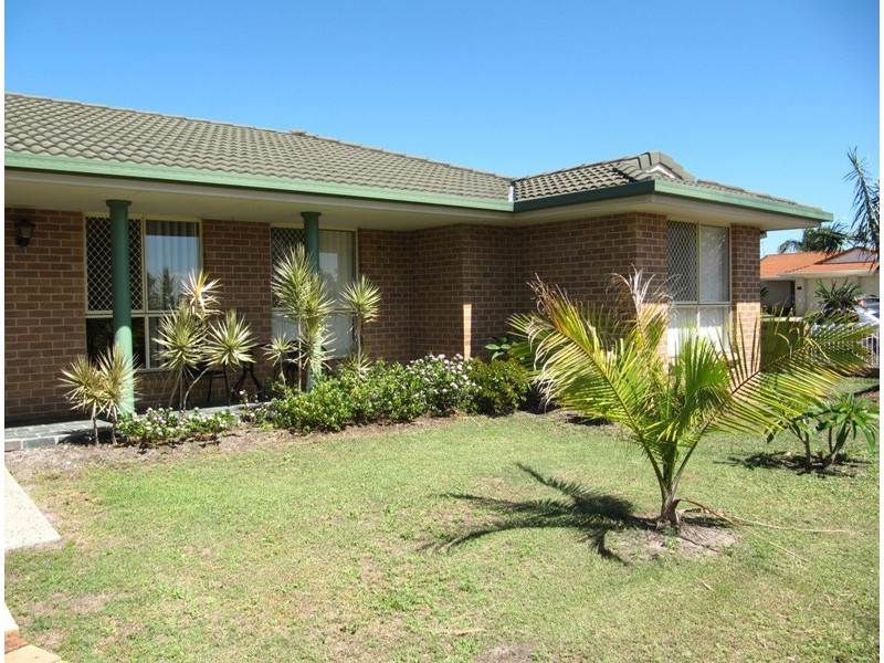 2/25 Gumnut Road, Yamba NSW 2464