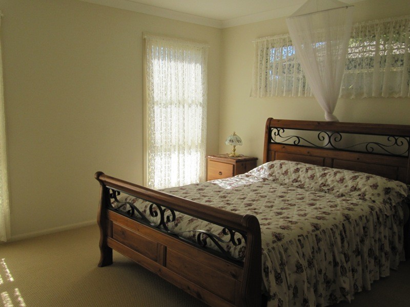 1 Kempnich Place, Yamba NSW 2464