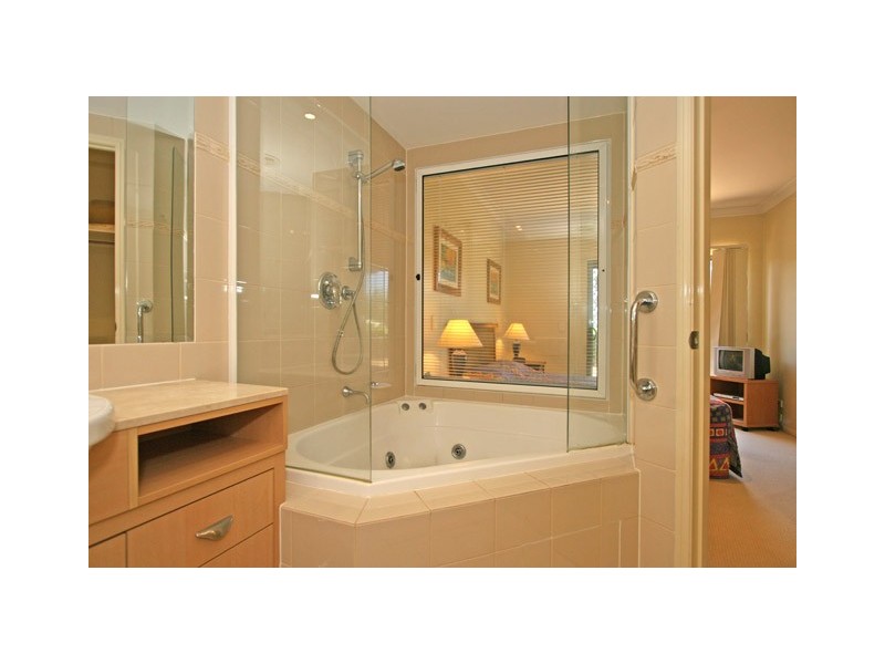 2/20 Pacific Parade, Yamba NSW 2464