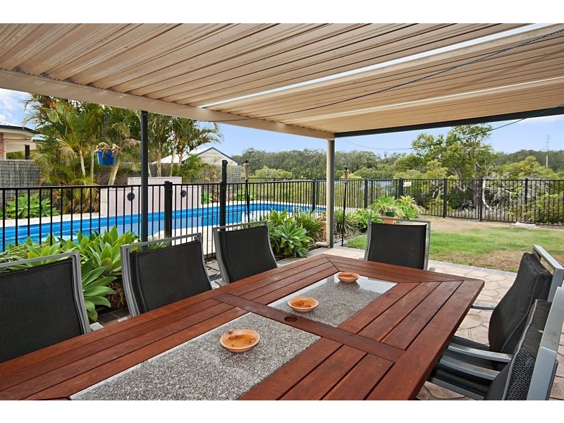 14 Bayview Drive, Yamba NSW 2464