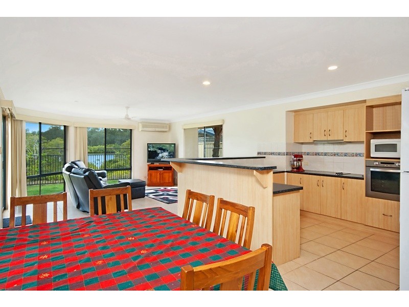 14 Bayview Drive, Yamba NSW 2464