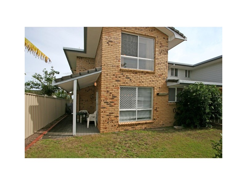 2/62 Yamba Street, Yamba NSW 2464