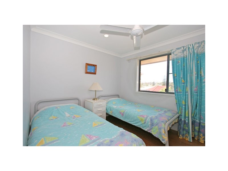 1/12 Pacific Parade, Yamba NSW 2464