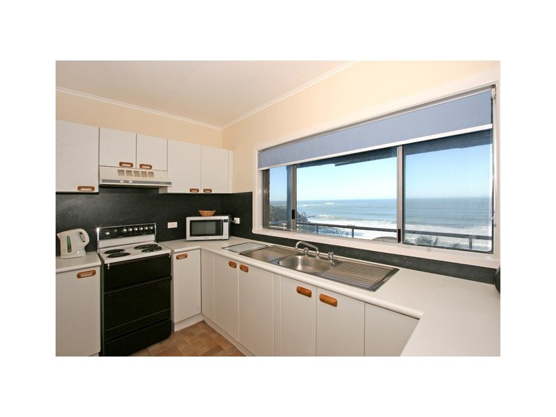 2/10 Pilot Street, Yamba NSW 2464