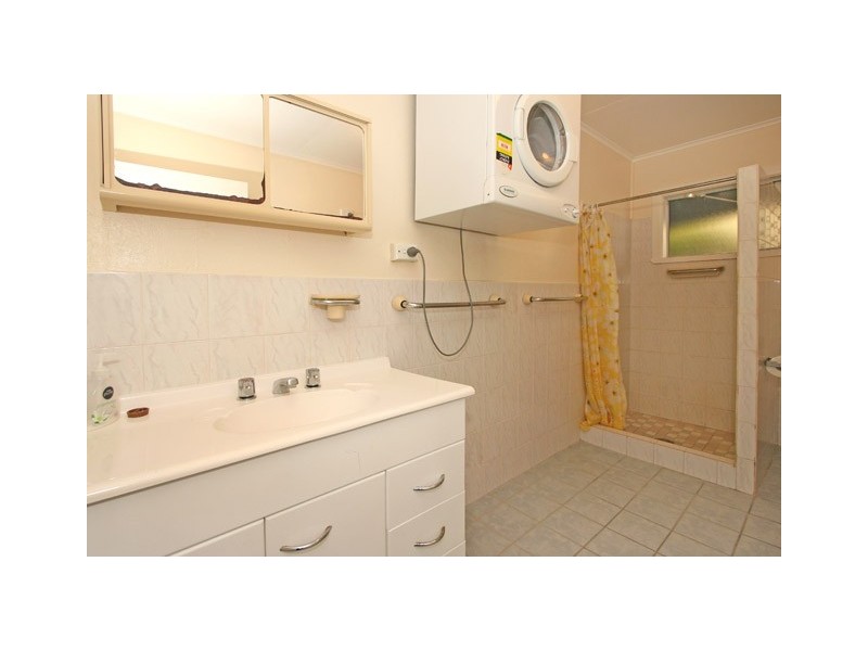 2/10 Pilot Street, Yamba NSW 2464