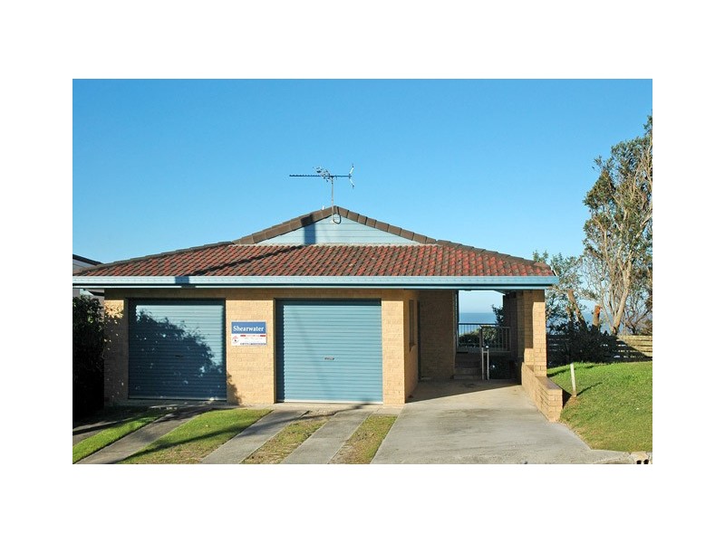 2/10 Pilot Street, Yamba NSW 2464