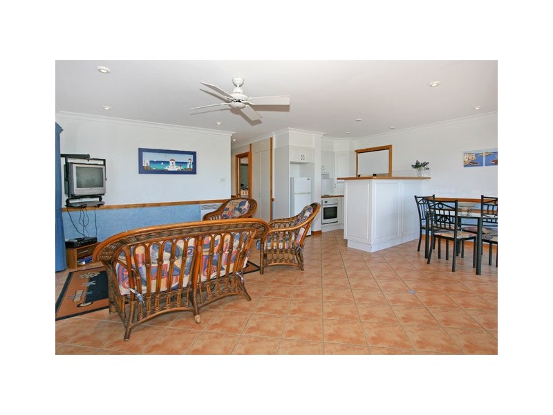 2/29 Clarence Street, Yamba NSW 2464