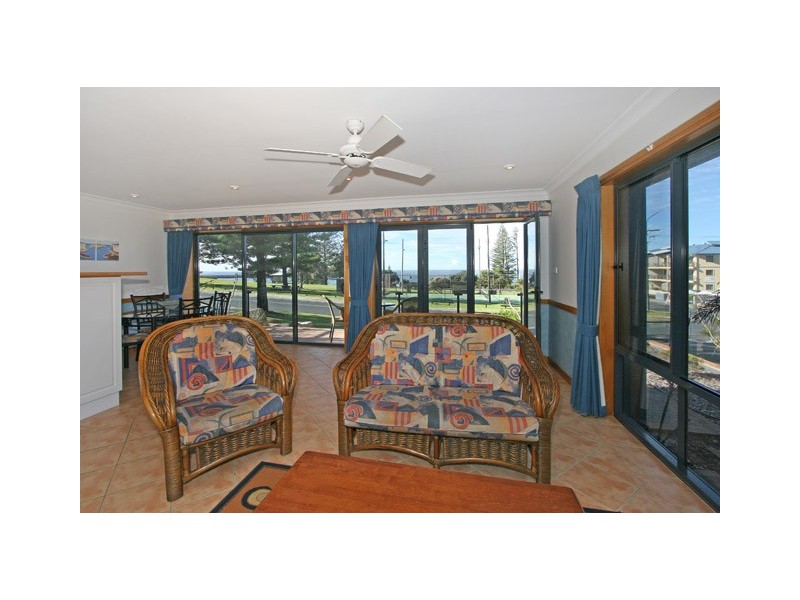 2/29 Clarence Street, Yamba NSW 2464