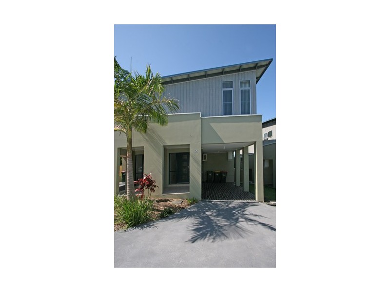 2/6 Bay Street, Angourie NSW 2464