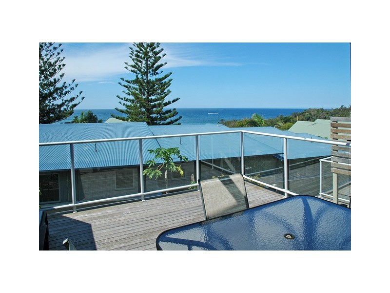 2/6 Bay Street, Angourie NSW 2464