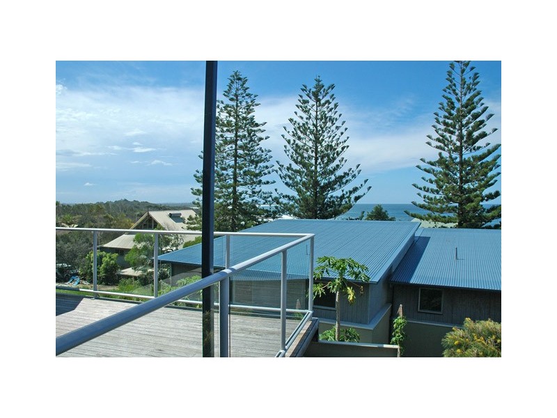 2/6 Bay Street, Angourie NSW 2464
