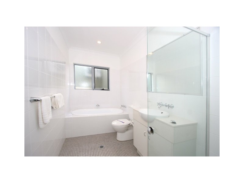 2/6 Bay Street, Angourie NSW 2464