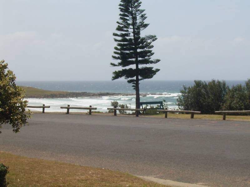 2/6 Pacific Parade, Yamba NSW 2464