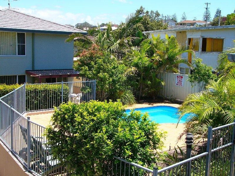 2/6 Pacific Parade, Yamba NSW 2464