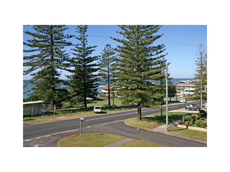 2/21 Clarence Street, Yamba NSW 2464
