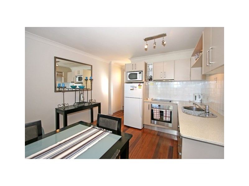 2/21 Clarence Street, Yamba NSW 2464