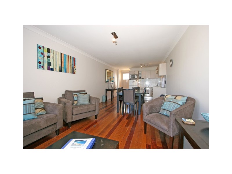 2/21 Clarence Street, Yamba NSW 2464