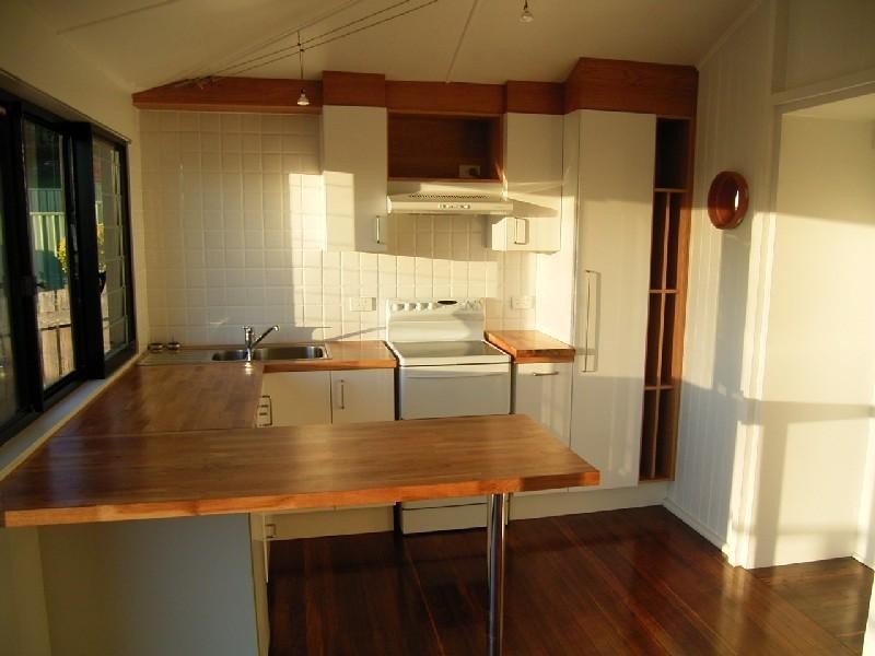 9 High Street, Yamba NSW 2464