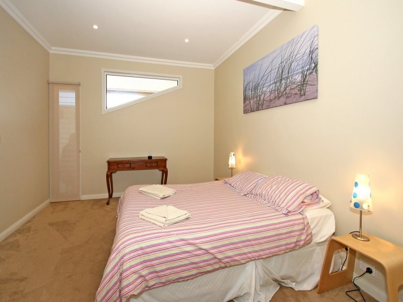 2/3 HensonLane, Yamba NSW 2464