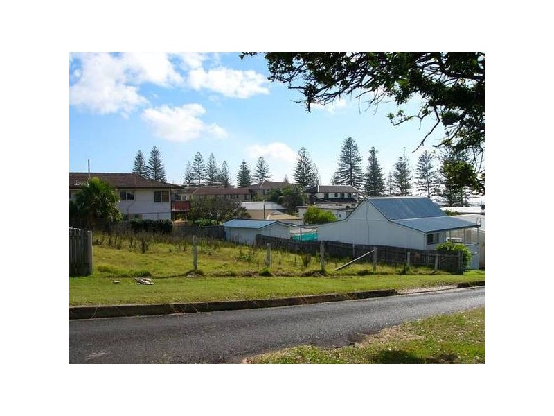 19 Queen Street, Yamba NSW 2464