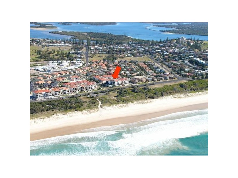 10/19 Pacific Parade, Yamba NSW 2464