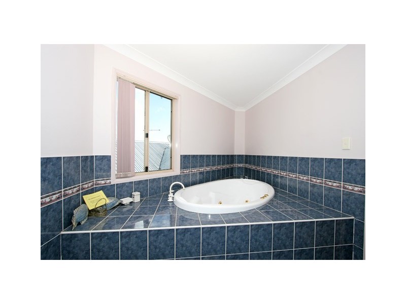 12 Gillies Lane, Palmers Island NSW 2463