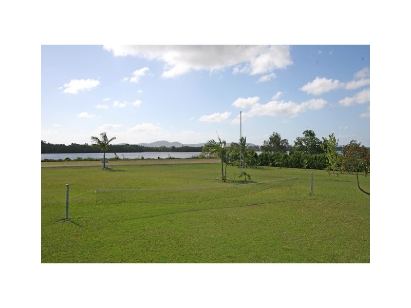 12 Gillies Lane, Palmers Island NSW 2463