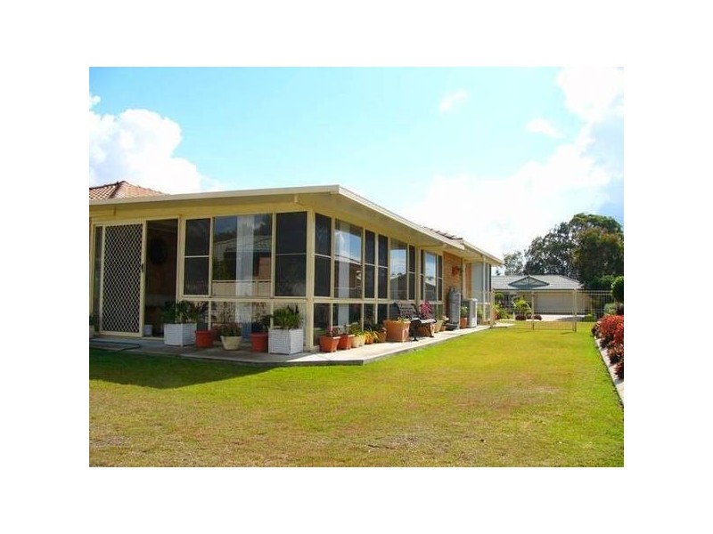 25 Harold Tory Drive, Yamba NSW 2464