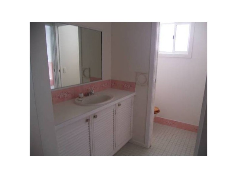 1/4 Witonga Drive, Yamba NSW 2464