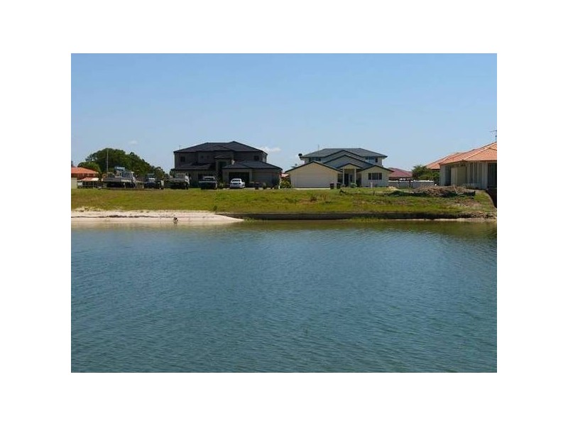 17 Barellan Avenue, Yamba NSW 2464