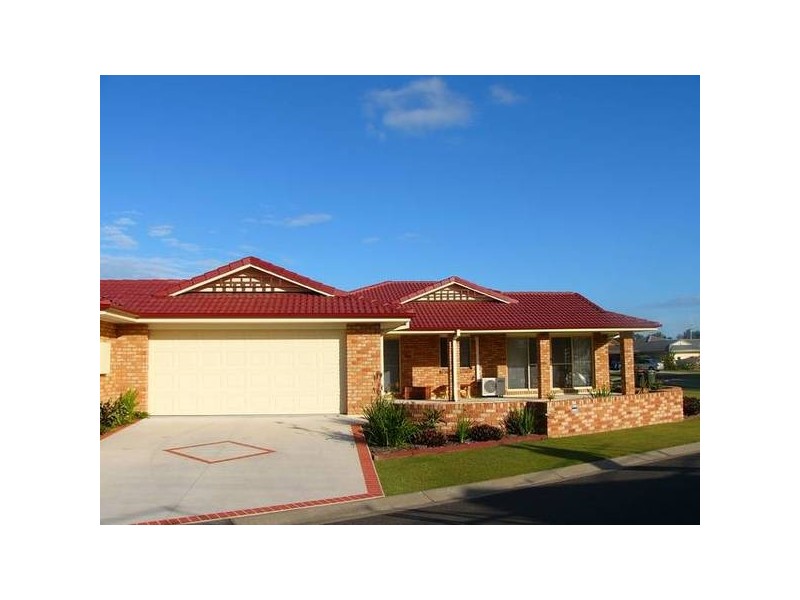 1/2 Newport Island Circuit, Yamba NSW 2464