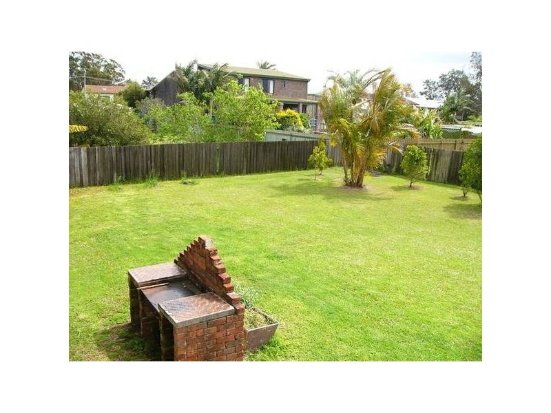 19 Yamba Street, Palmers Island NSW 2463