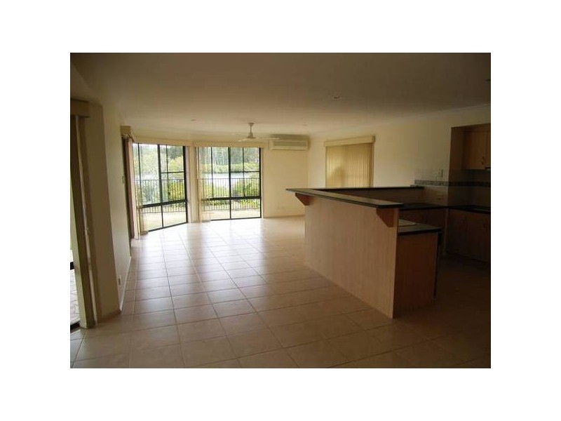 14 BAYVIEW DRIVE, Yamba NSW 2464