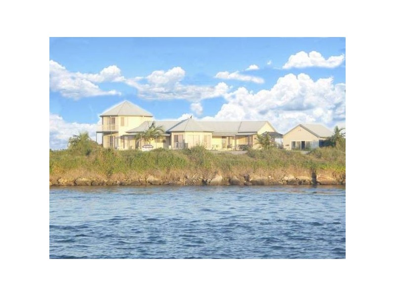 12 Gillies Lane, Palmers Island NSW 2463