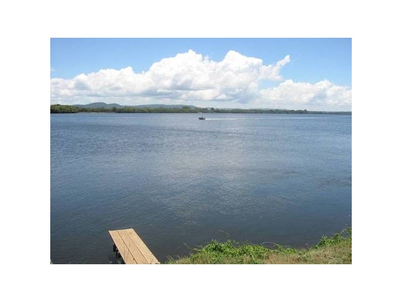 12 Gillies Lane, Palmers Island NSW 2463