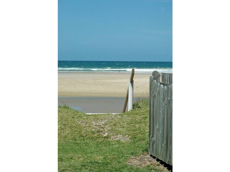 25 Ocean Road, Brooms Head NSW 2463