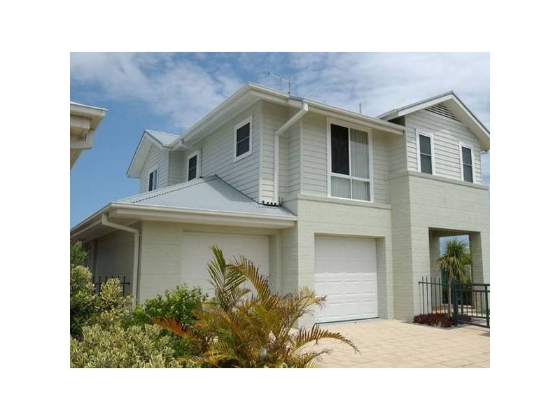 76 The Drive, Yamba NSW 2464