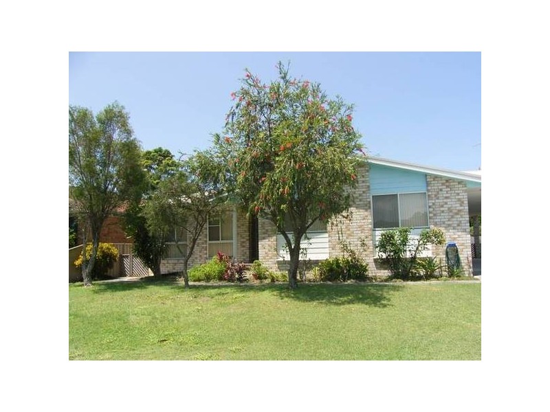 23 Boronia Crescent, Yamba NSW 2464