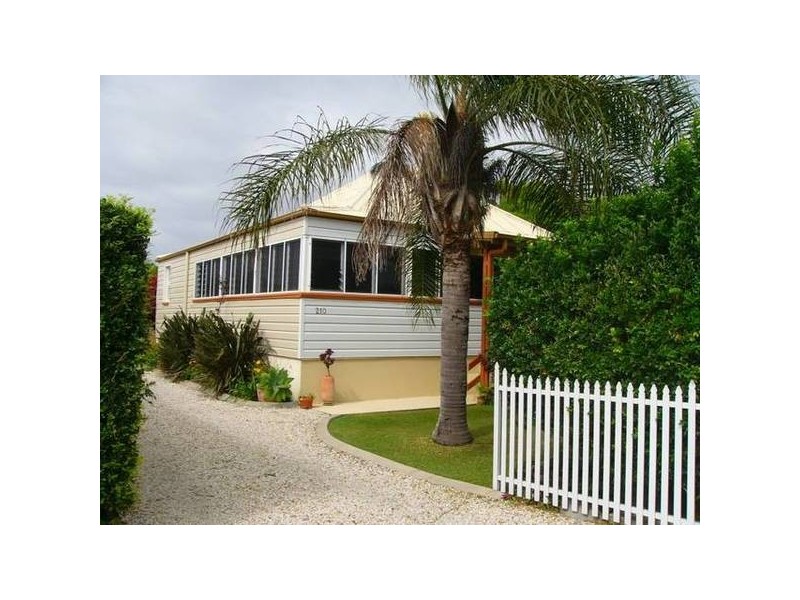 210 Yamba Road, Yamba NSW 2464