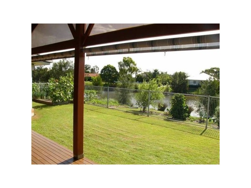 5 Newport Island Circuit, Yamba NSW 2464