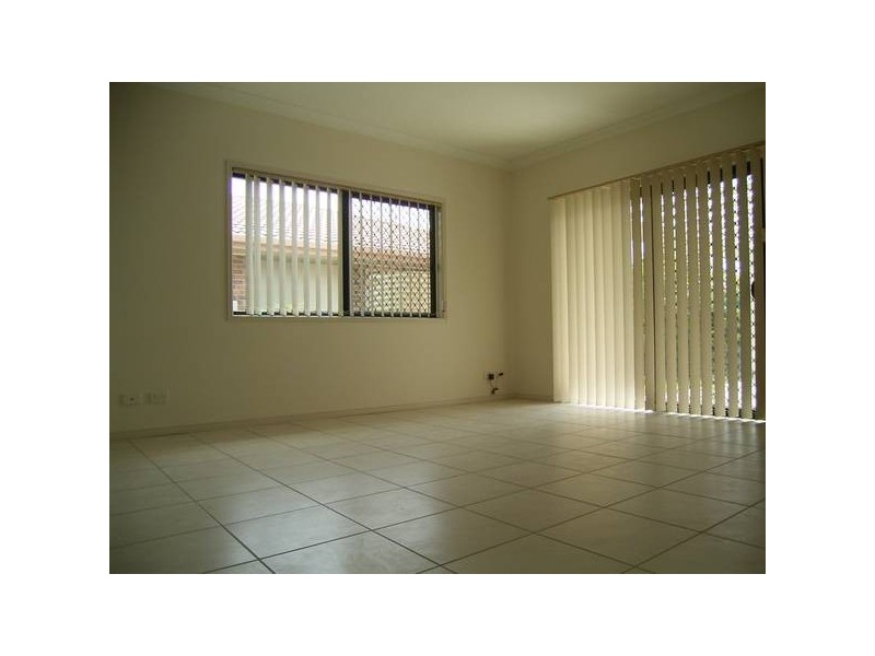 2/4 Witonga Drive, Yamba NSW 2464