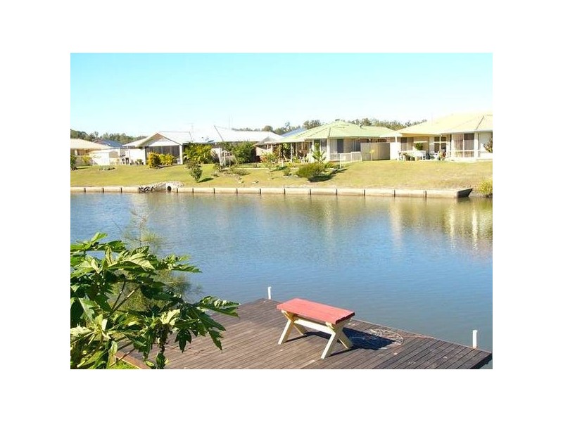 2/17 Newport Island Circuit, Yamba NSW 2464