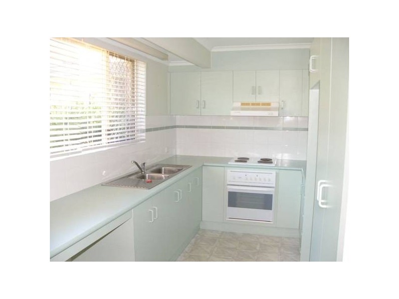 4/17a Beach Street, Yamba NSW 2464