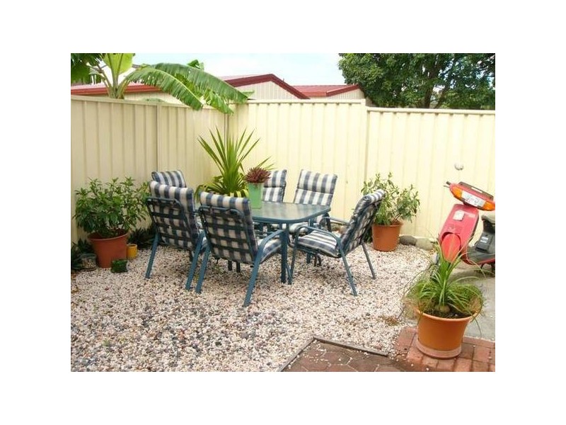 2/12 Cook Street, Yamba NSW 2464