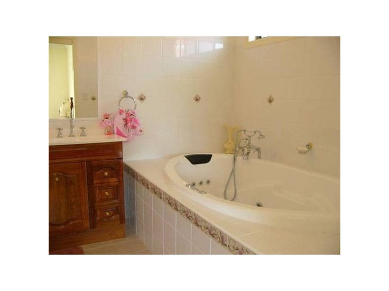 3 Newport Island Circuit, Yamba NSW 2464