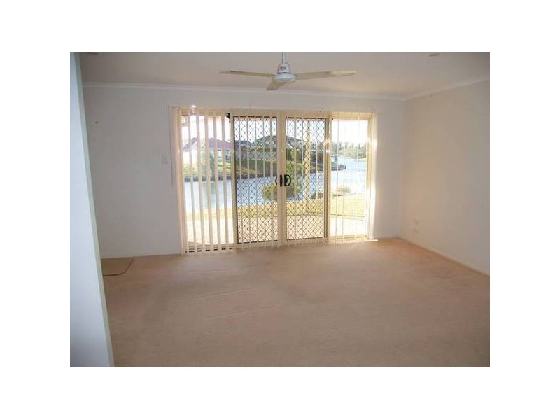 1/1 Bayview Drive, Yamba NSW 2464